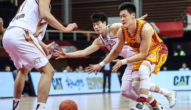 集结日罗马复出首秀——CBA常规赛节点到来,话题不断,年轻球员得到机会的简单介绍 集结日罗马复出首秀——CBA常规赛节点到来,话题不断,年轻球员得到机会的简单介绍