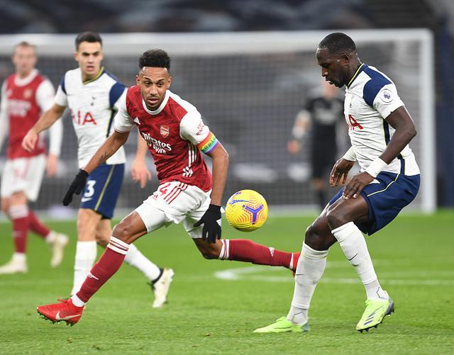 包含中超关键时刻走向成谜，浙江稠州临场应变，质疑声仍在，医务组通报恢复的词条