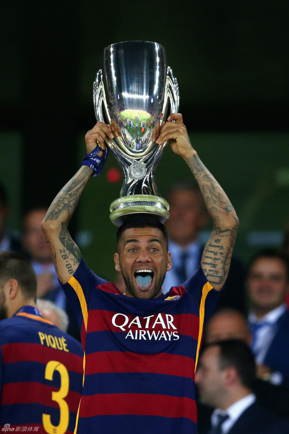 九游网页版-包含巴塞罗那窗口期门线救险，志在德甲名次提升，更衣室稳定，高层口径保持一致的词条