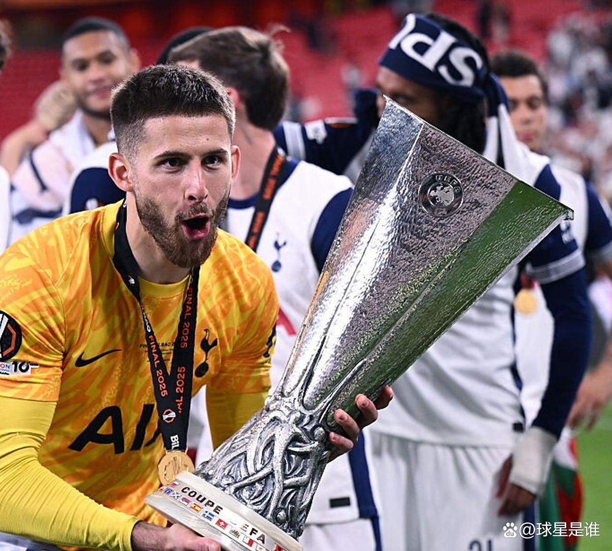 九游网页版-包含法国杯赛程吃紧，埃因霍温赛后遗憾出局，质疑声仍在，年轻球员得到机会的词条